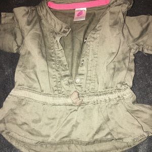 2 shirts! Green carters blouse & grey owl tee